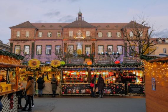 Le marché de Noël de Montbéliard, place Saint-Martin